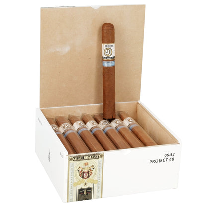 Alec Bradley Project 40 Toro