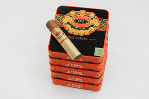 PDR A. Flores 1975 Gran Reserva Corojo Half Corona
