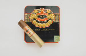 PDR A. Flores 1975 Gran Reserva Corojo Half Corona